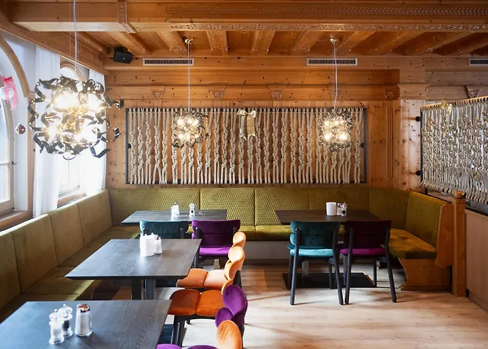 Mygoodlife Hotel & Bar